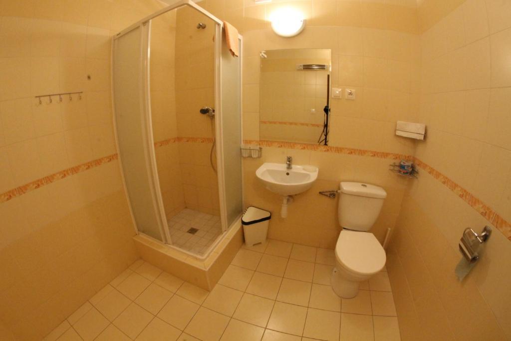 Hotel Spectrum Trnava Quarto foto
